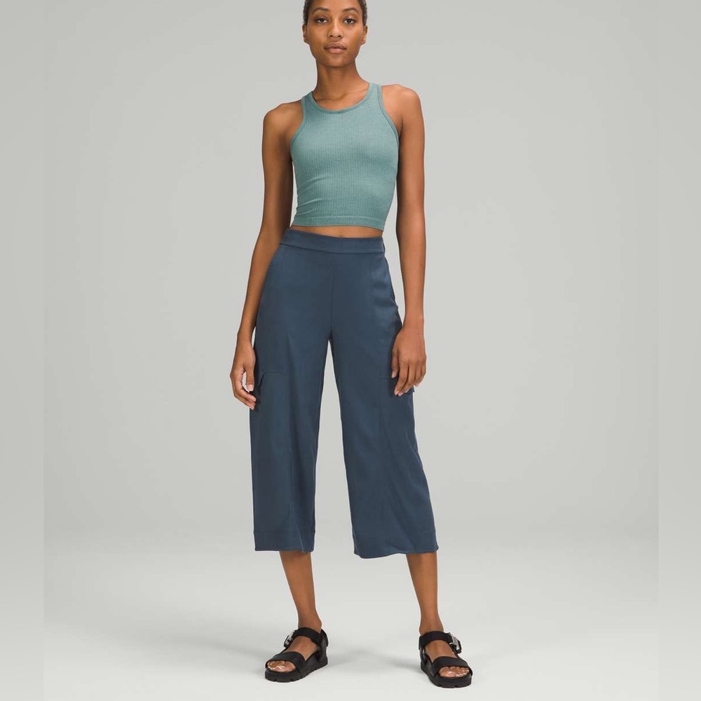 Lululemon Metropolis Maven High Rise Crop‎ Iron Blue Size 10